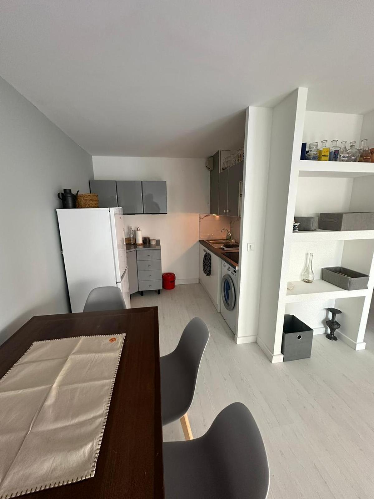 Spacieux Deux Pieces En Front De Mer Pour 4 Personnes Ref Plage 12 Saint-Raphaël Екстериор снимка